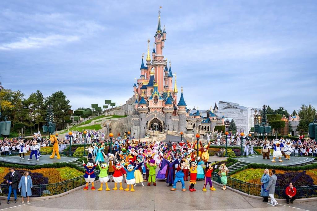 Disney 'Xperience - Parc 10 Min - 3Pers Esbly Extérieur photo